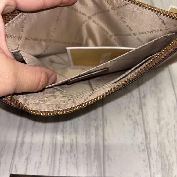 Womens Michael Kors Jet Set Clutch Wallet Tan NWT - Picture 5 of 7